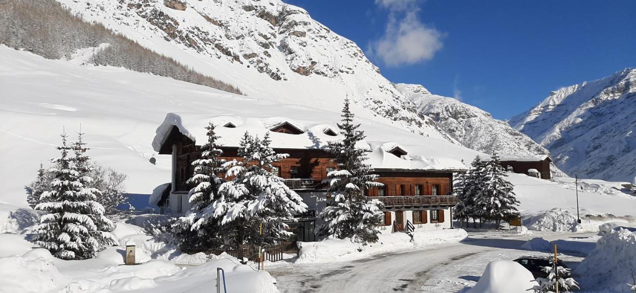 Chalet Del Sole Per Gruppi Livigno Luaran gambar