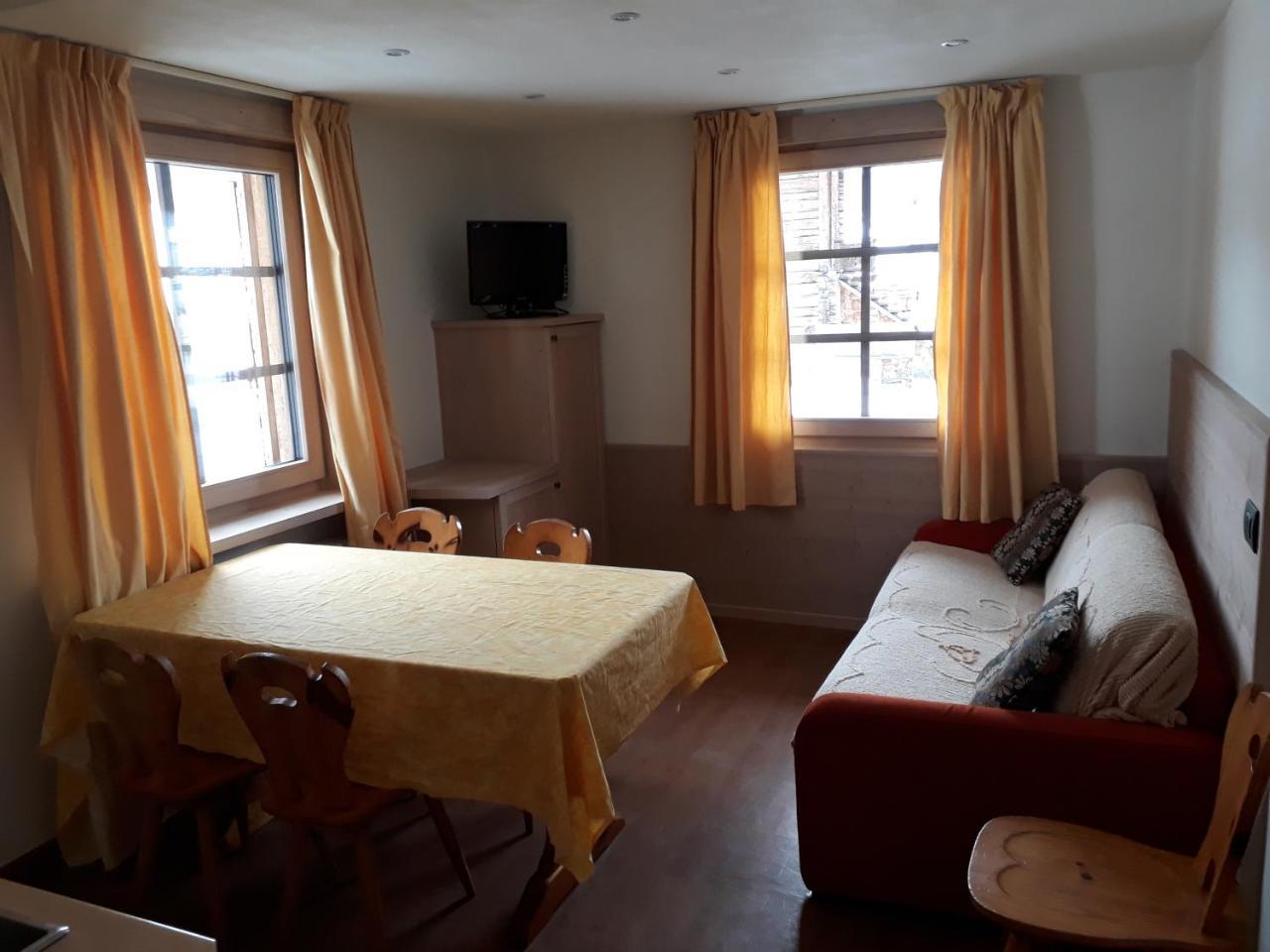 Chalet Del Sole Per Gruppi Livigno Luaran gambar