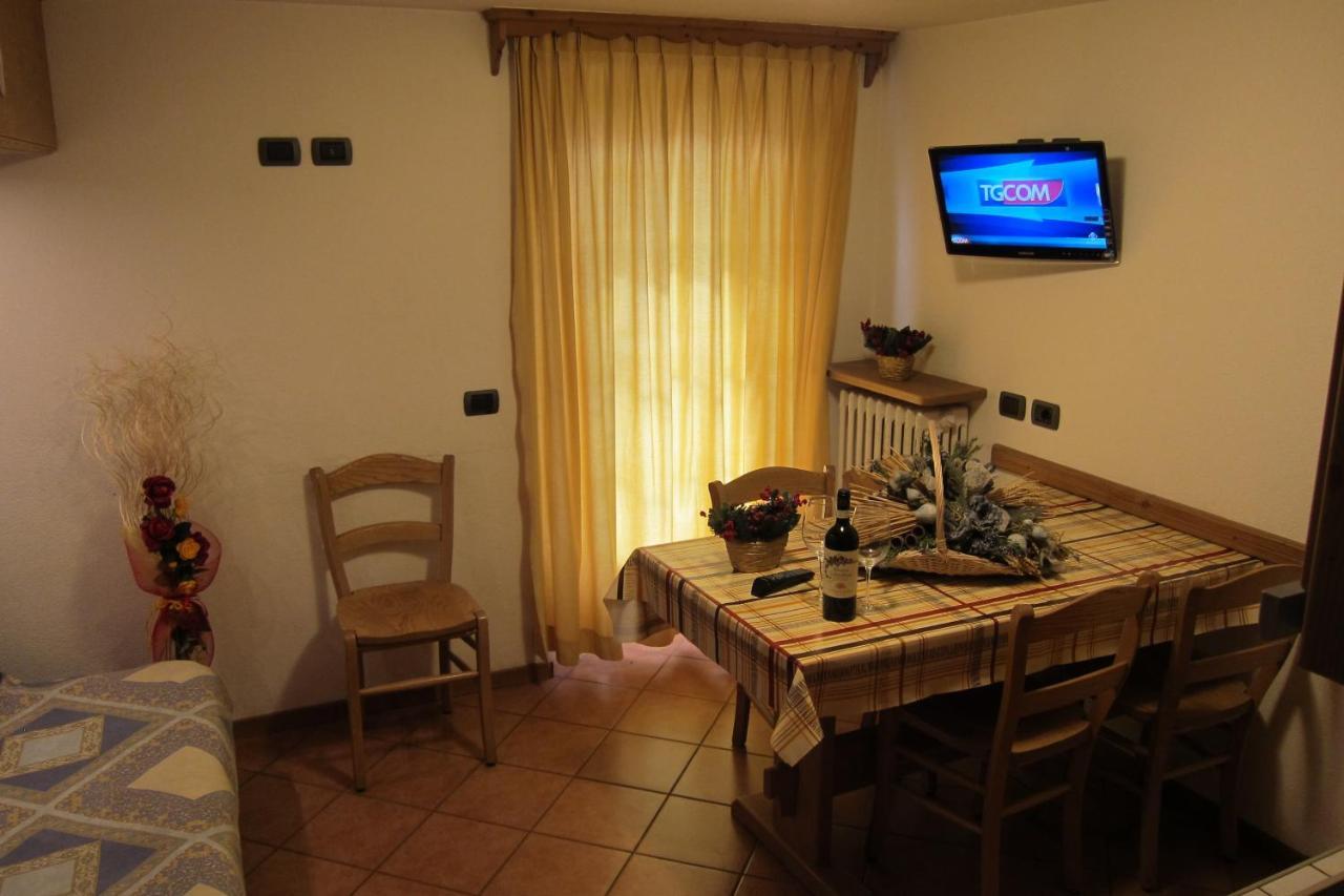 Chalet Del Sole Per Gruppi Livigno Bilik gambar